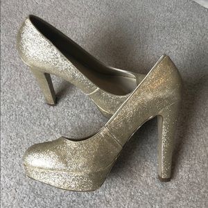 Round Toe Champagne Glitter Platform Heels